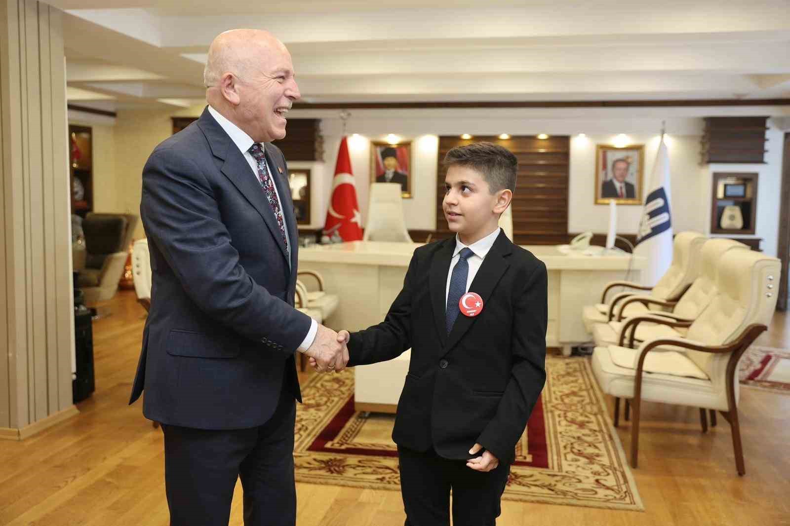 Başkan Sekmen;  Onlar gözümüzün nuru, geleceğimizin umudu 
?v=1