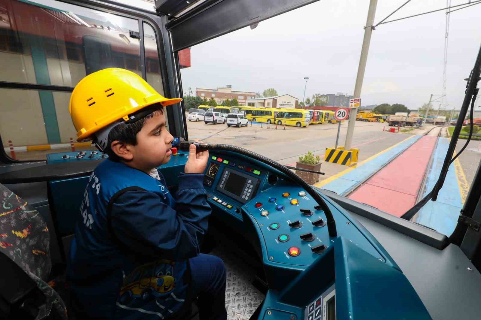 Bursalı Ali’nin vatmanlık hayali gerçek oldu
?v=1