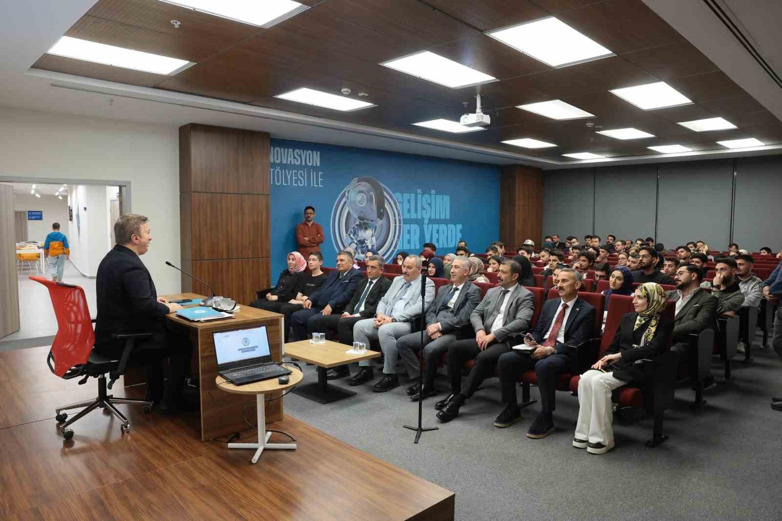 Vali Aydoğdu’dan gençlere aile ve değerler vurgusu
?v=1