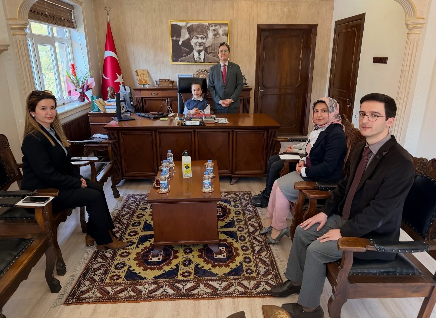 Kaymakamlık koltuğu çocuklara emanet edildi
?v=1