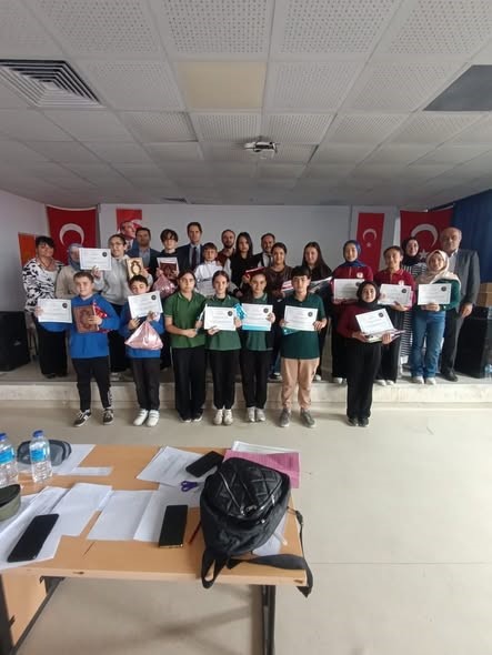 Gömeç’te Kur’an’ı Kerim okuma yarışması düzenlendi
?v=1