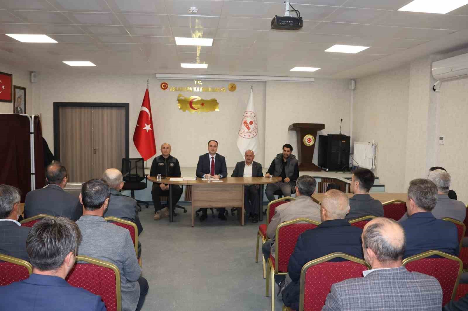 Aslanapa’da Köylere Hizmet Götürme Birliği Genel Kurulu yapıldı
?v=1