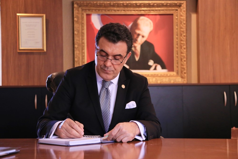 Başkan Demir’den 23 Nisan mesajı
?v=1