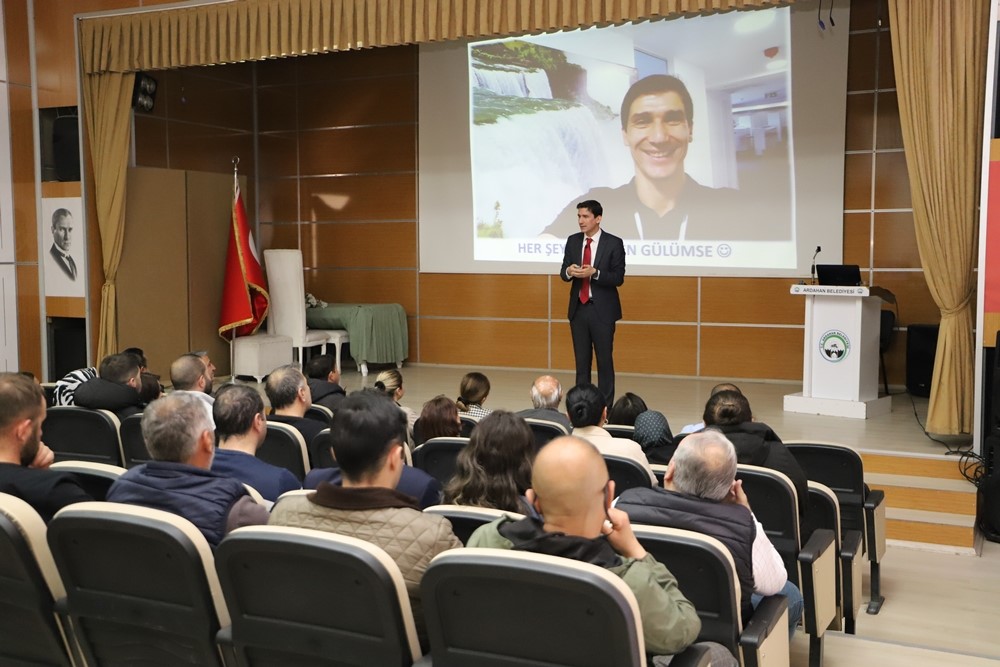 Belediye personeline eğitim
?v=1