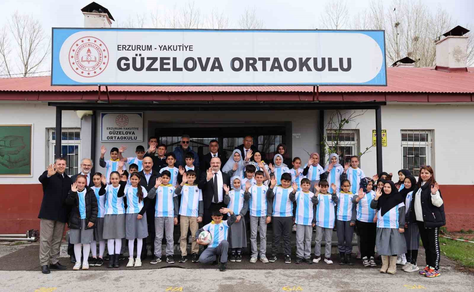 Güzelova’da 23 Nisan coşkusu: Rektör Hacımüftüoğlu, Minik yüreklerle bayram sevincini paylaştı
?v=1