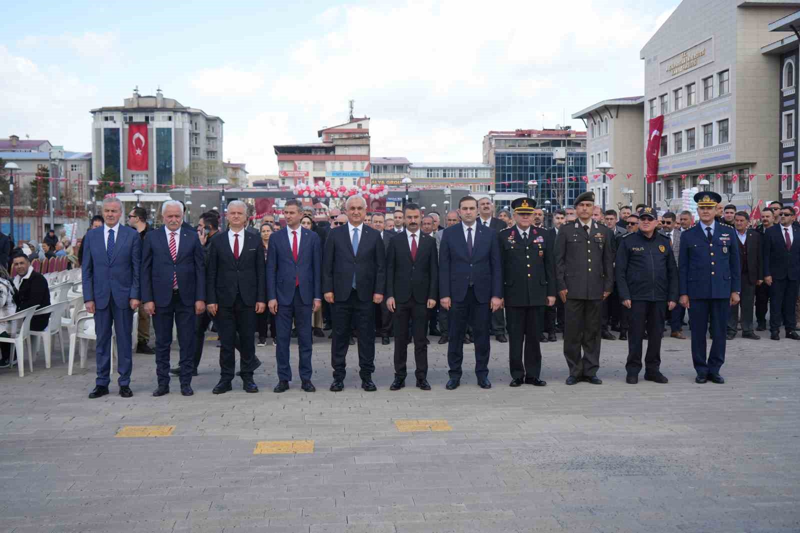 Muş’ta 23 Nisan Ulusal Egemenlik ve Çocuk Bayramı kutlandı
?v=1