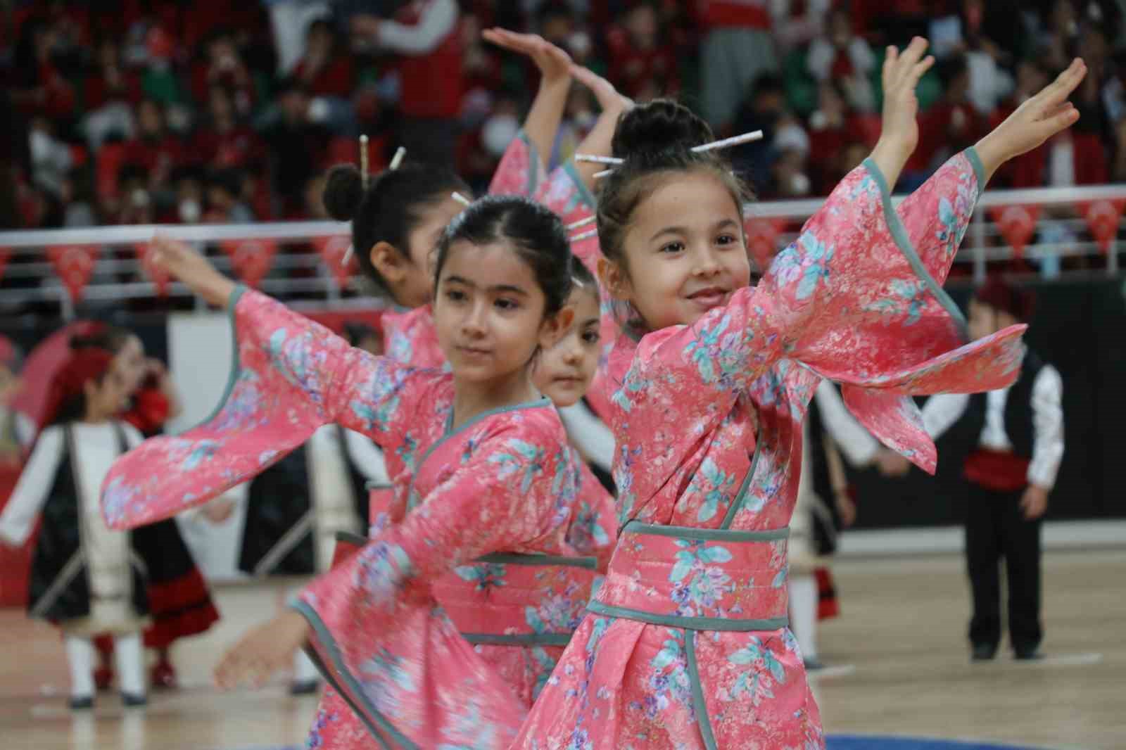 Cizre’de 23 Nisan kutlamaları
?v=1