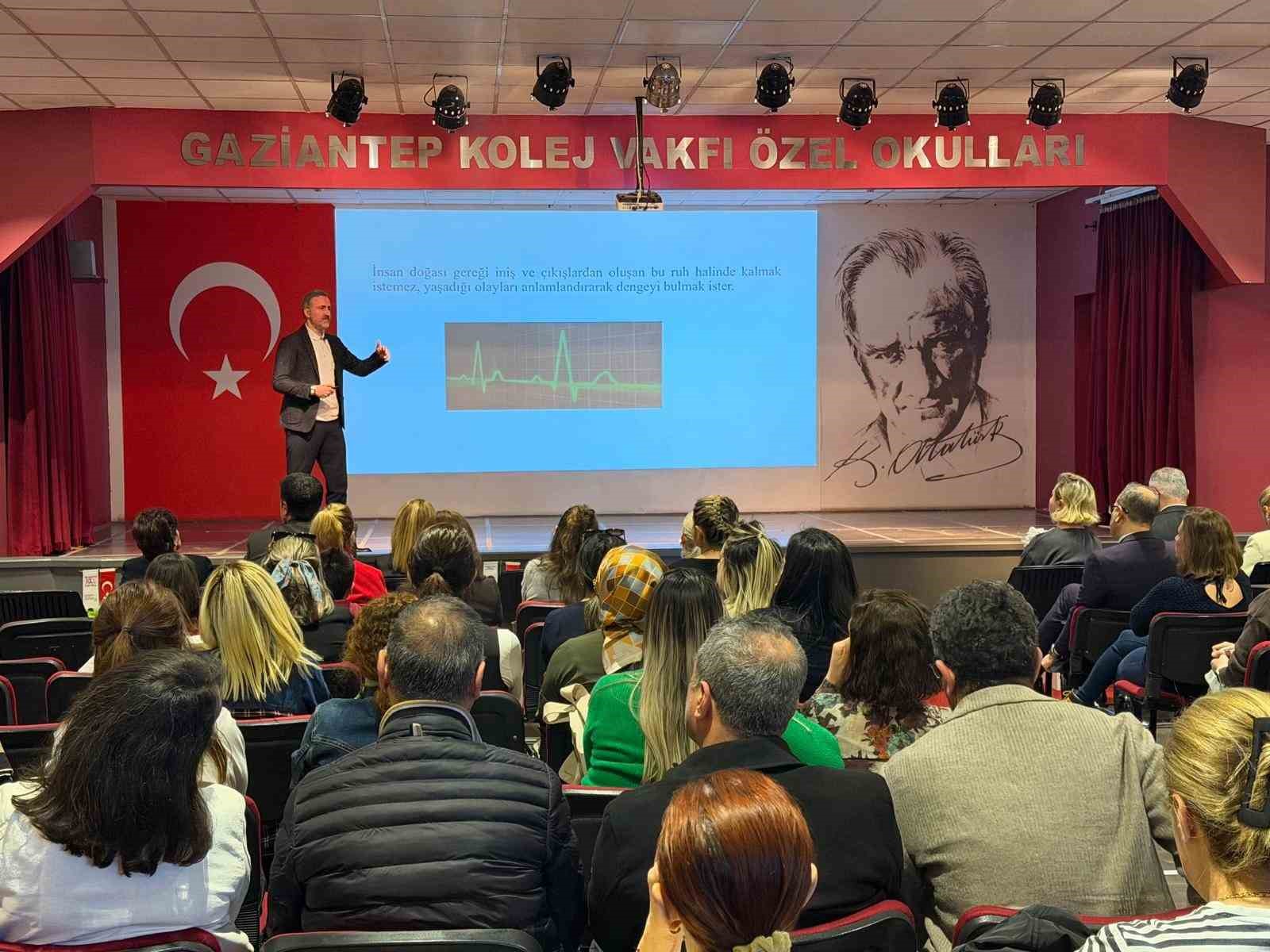 GKV’de Ebeveyn-Çocuk İlişkisinde Denge Kurma Stratejileri masaya yatırıldı
?v=1