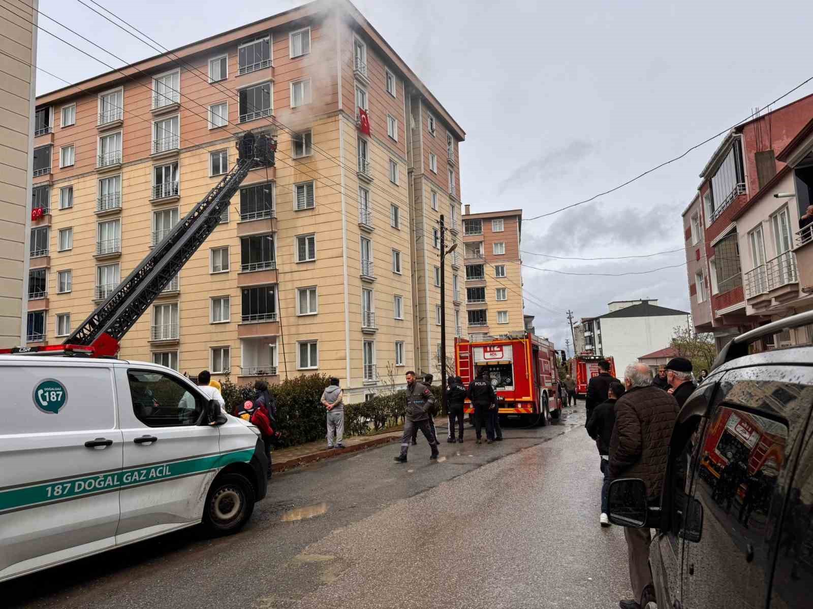 Bafra’da evde patlama: 1 kişi ağır yaralandı
?v=1