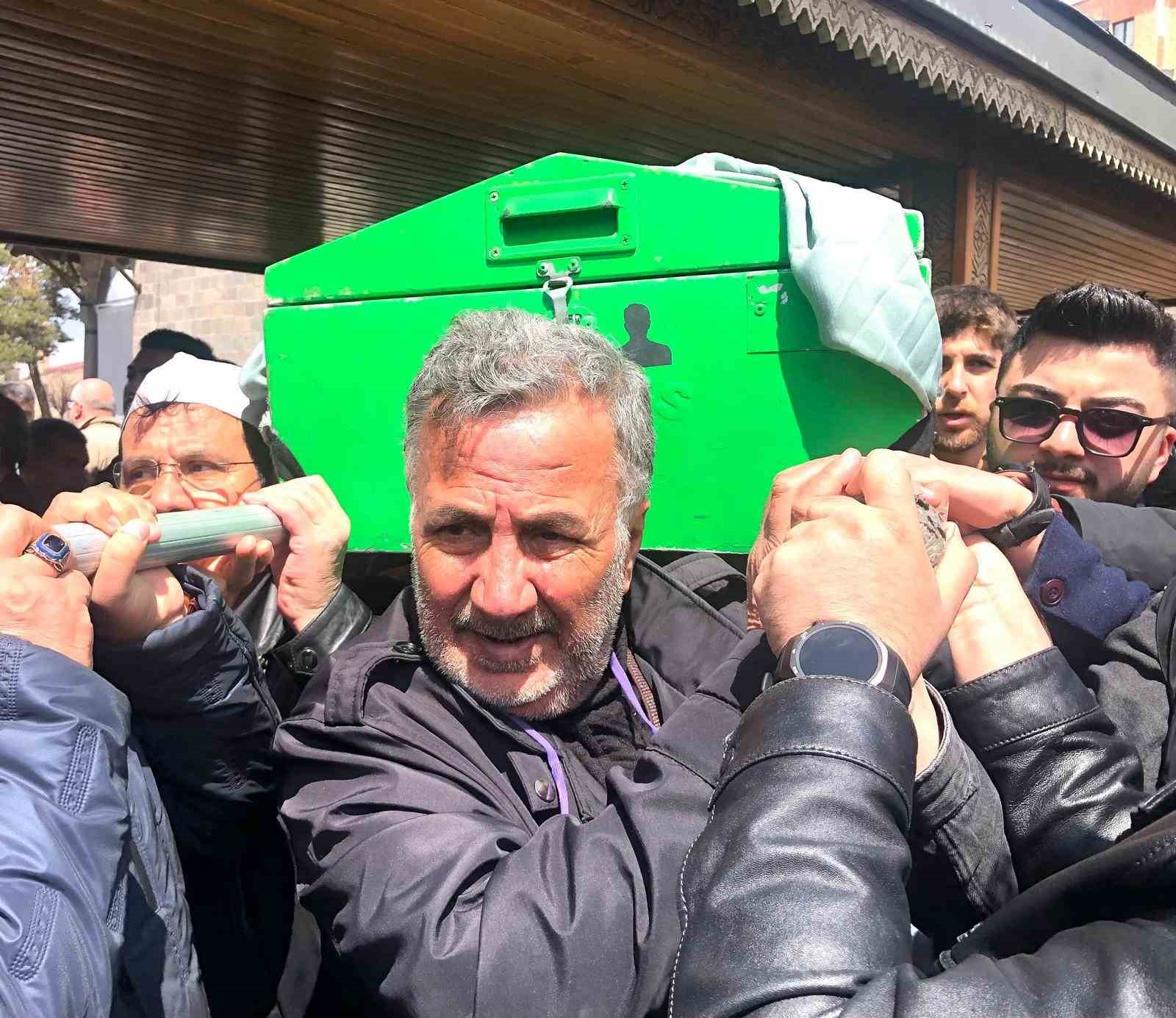 Gazeteci Vedat Refayeli’nin acı günü
?v=1