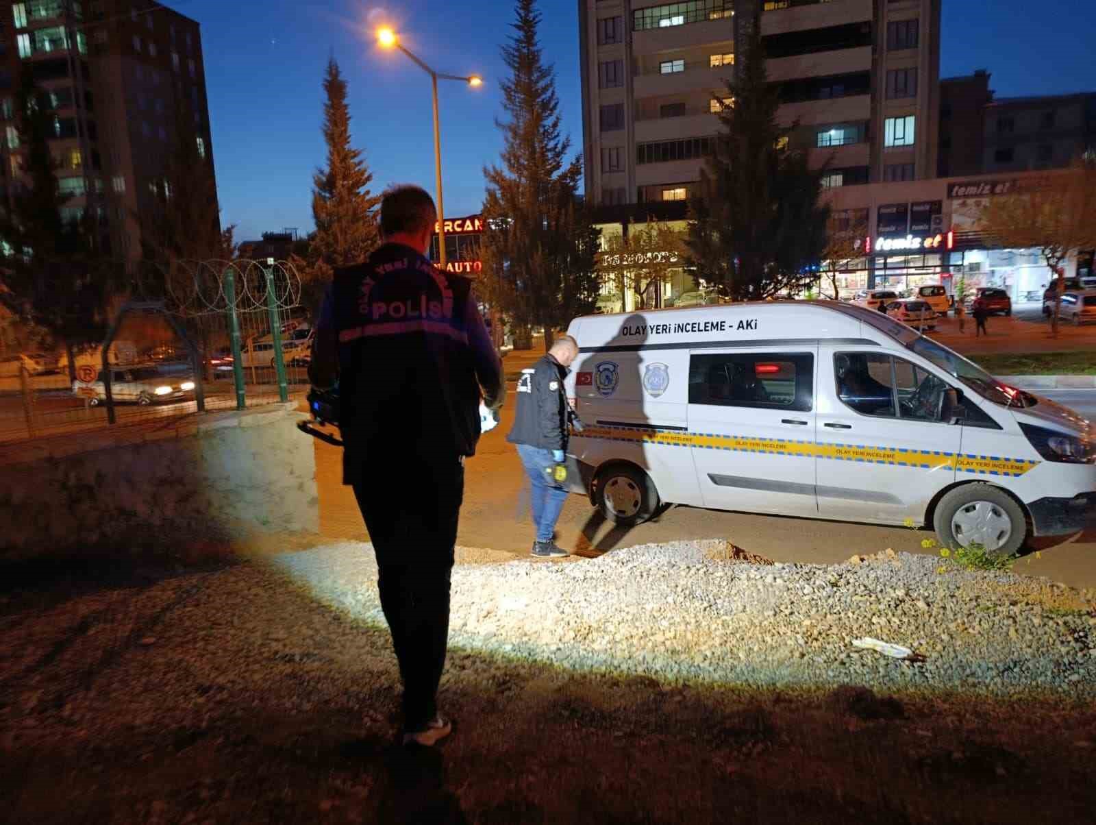 Kahramanmaraş’ta elektrik akımına kapılan işçi yaşamını yitirdi
?v=1