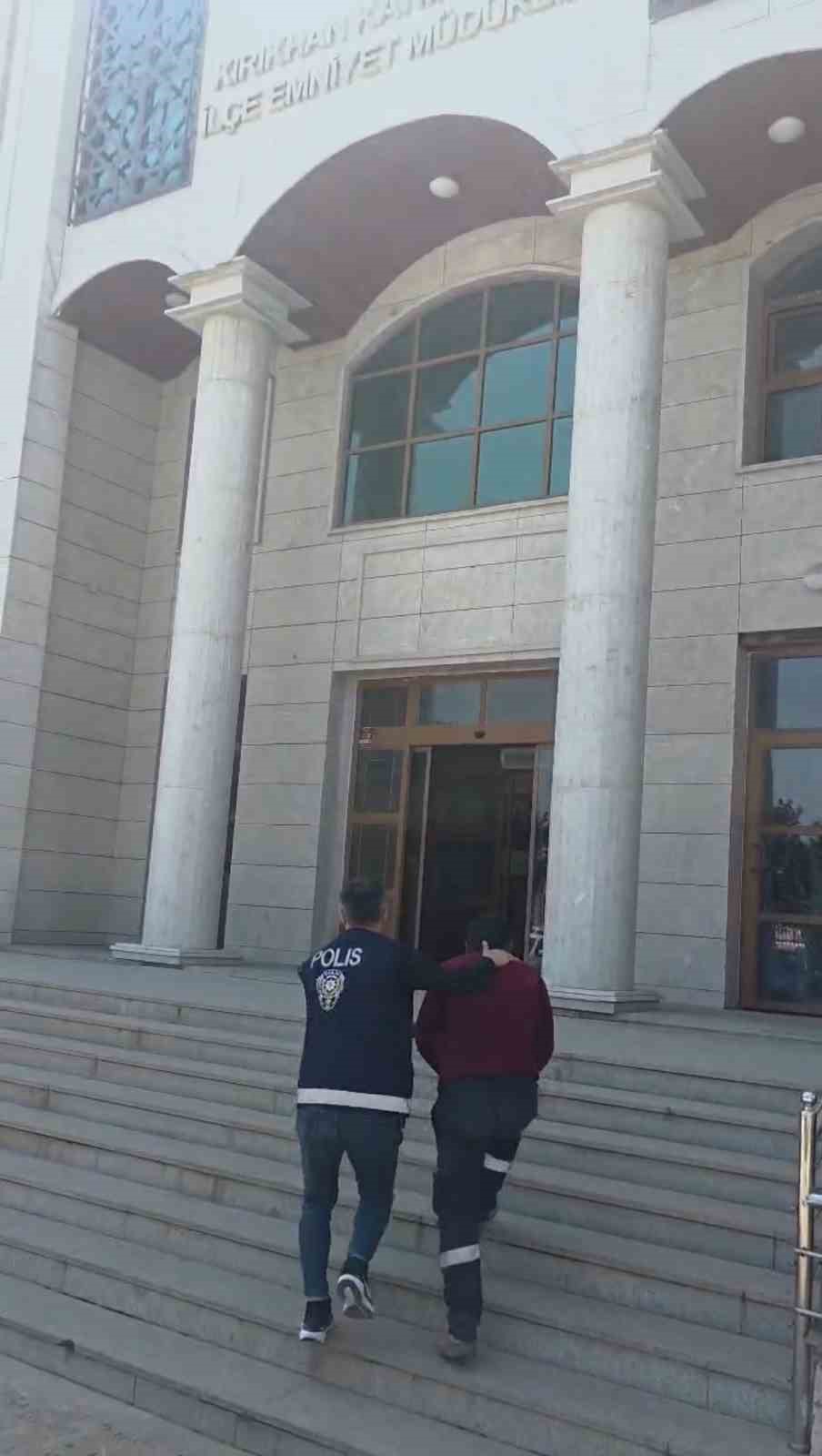 Firari hükümlü Dörtyol’da yakalanarak tutuklandı
?v=1