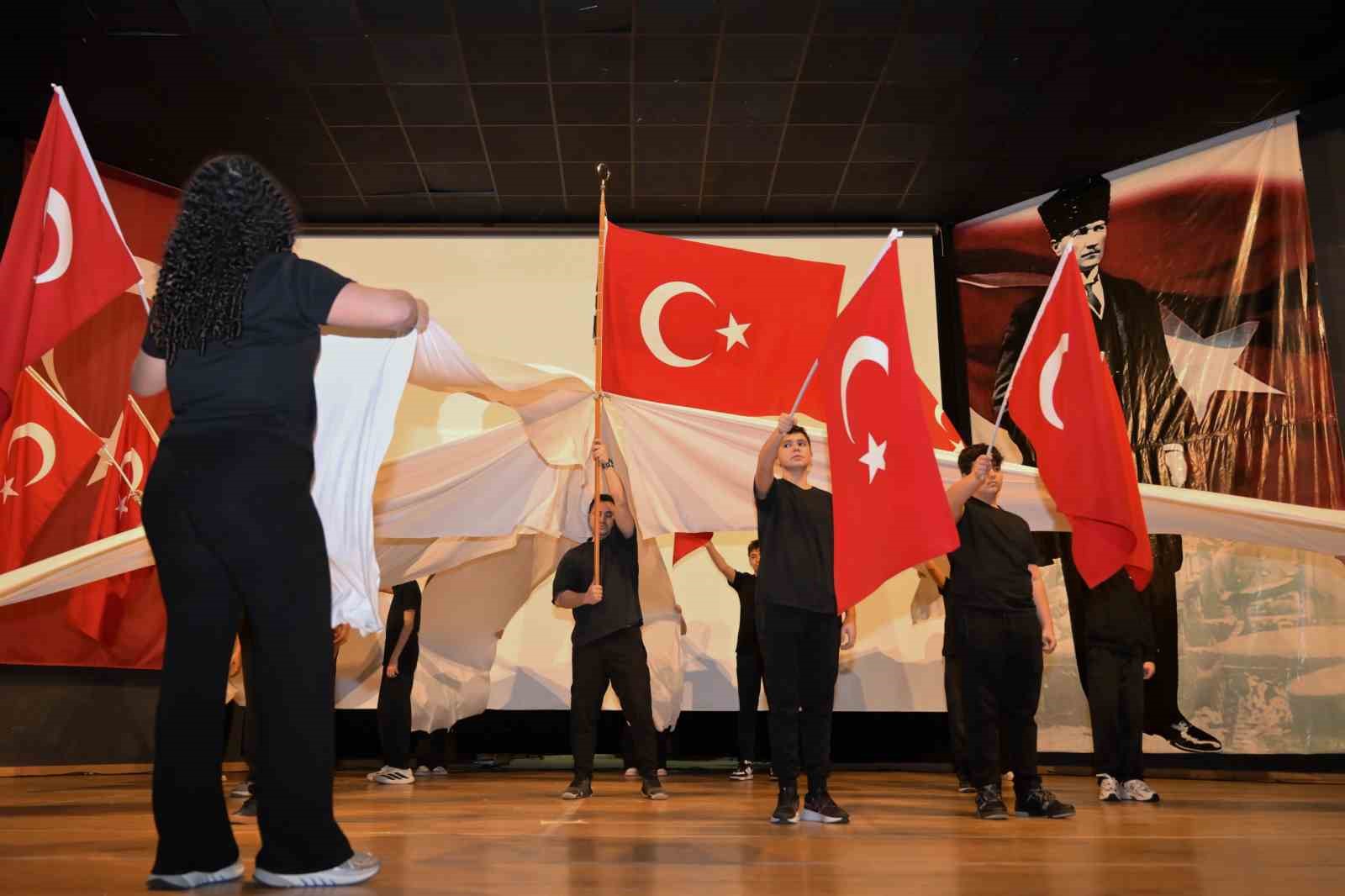 Esenyurt’ta 23 Nisan kutlamaları çocukların gösterileriyle taçlandı
?v=1