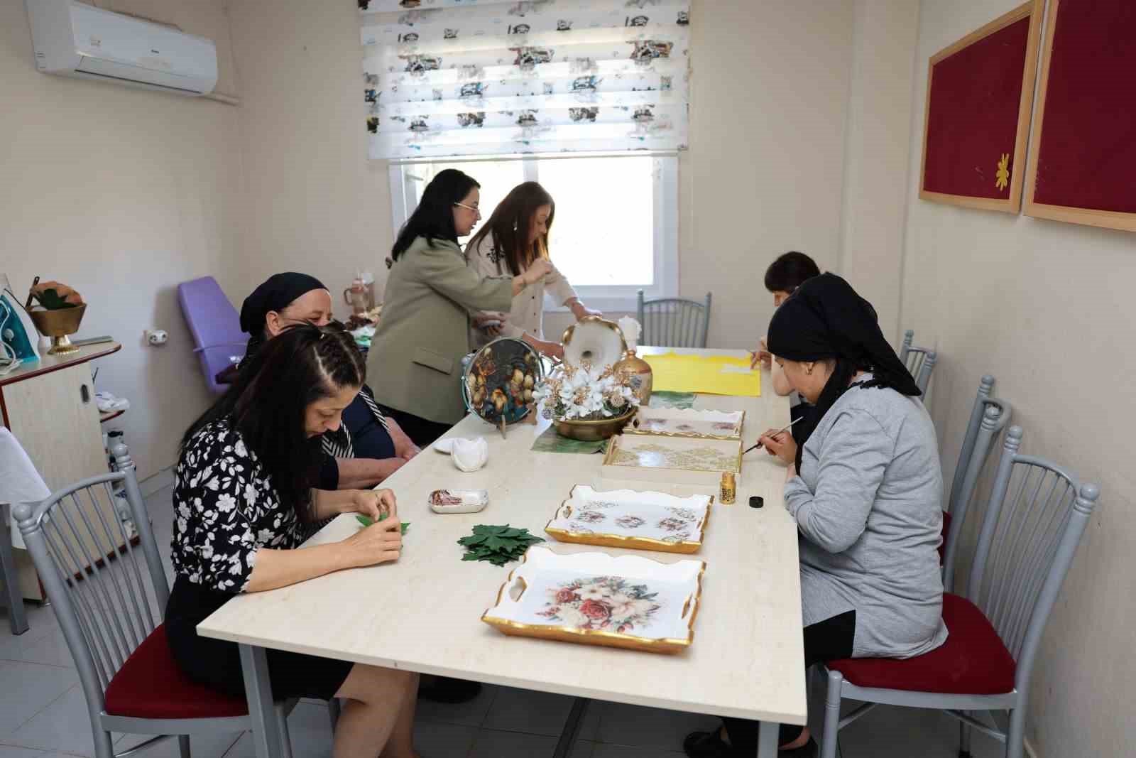 Sessizliğini sanatla aştı: İşitme engelli Sinem’in başarı hikayesi
?v=1