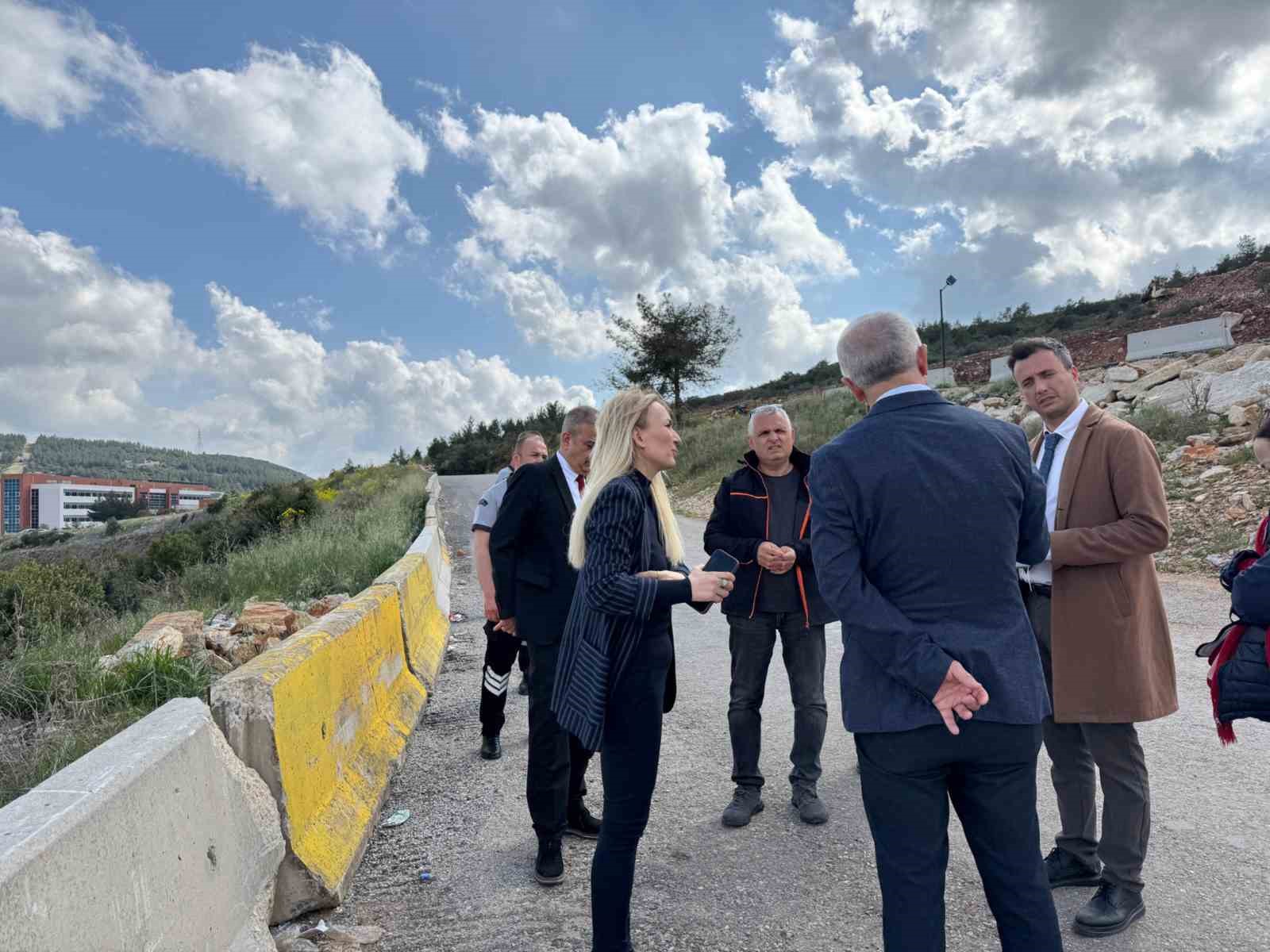 Muğla Eğitim ve Araştırma Hastanesine alternatif yol arayışı
?v=1