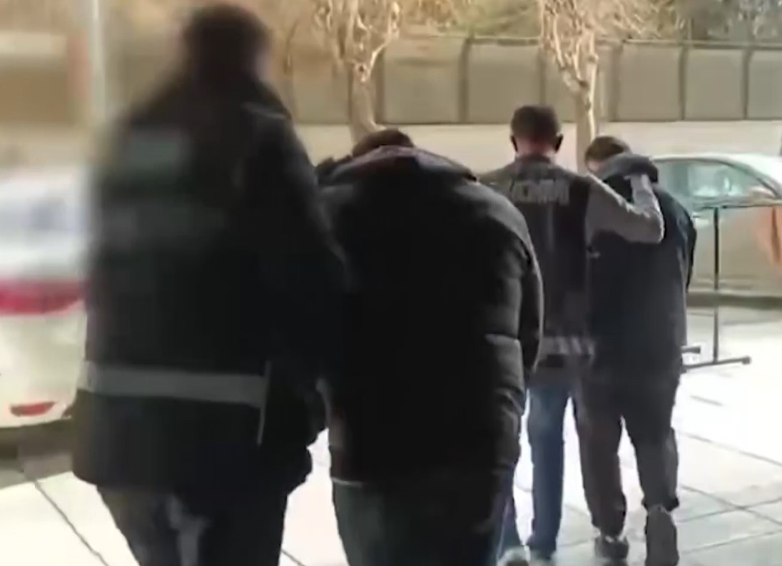 Gaziantep’teki rüşvet operasyonunda 8 tutuklama
?v=1