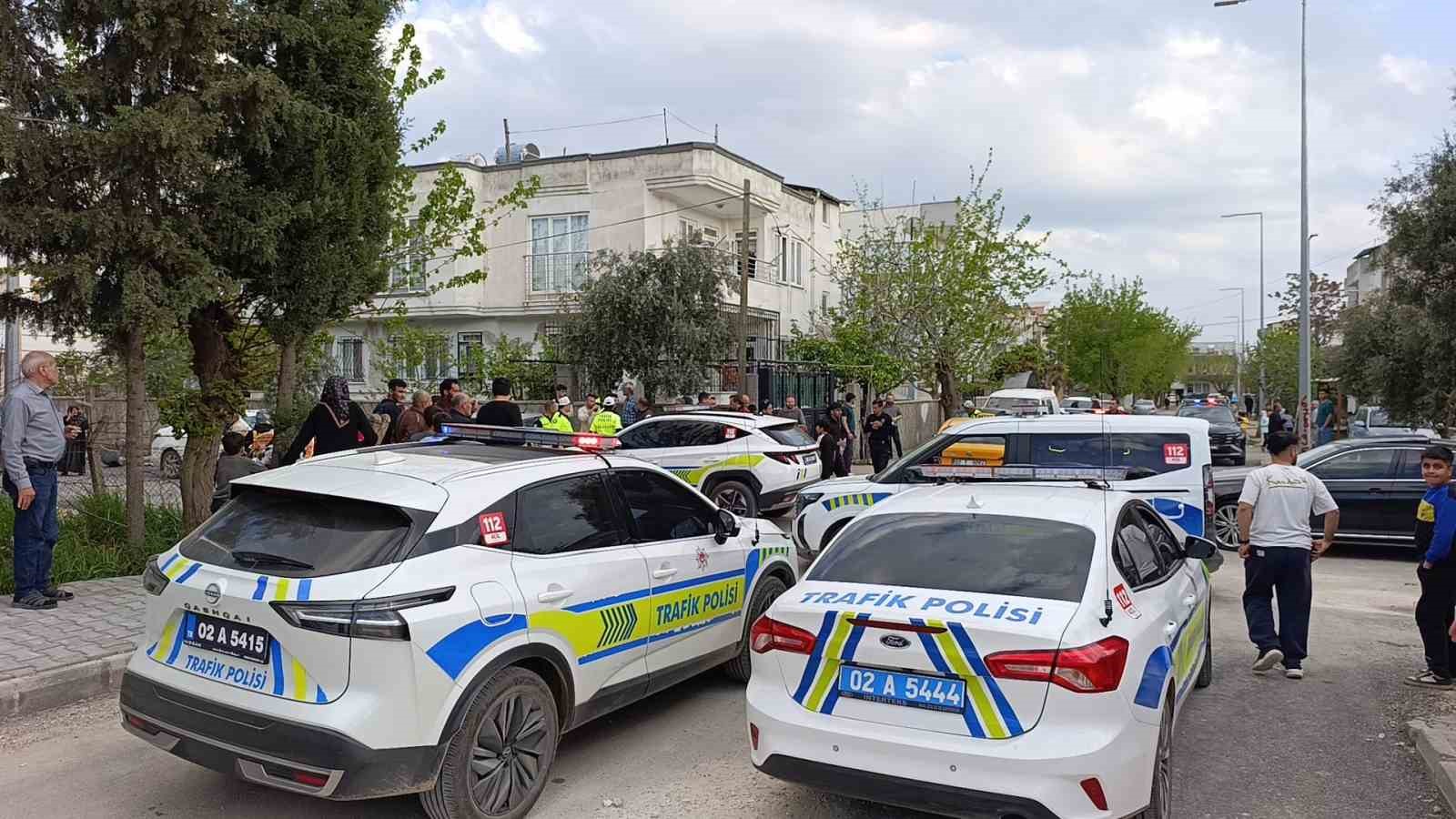 Kaza sonrası birbirlerine saldırdılar
?v=1