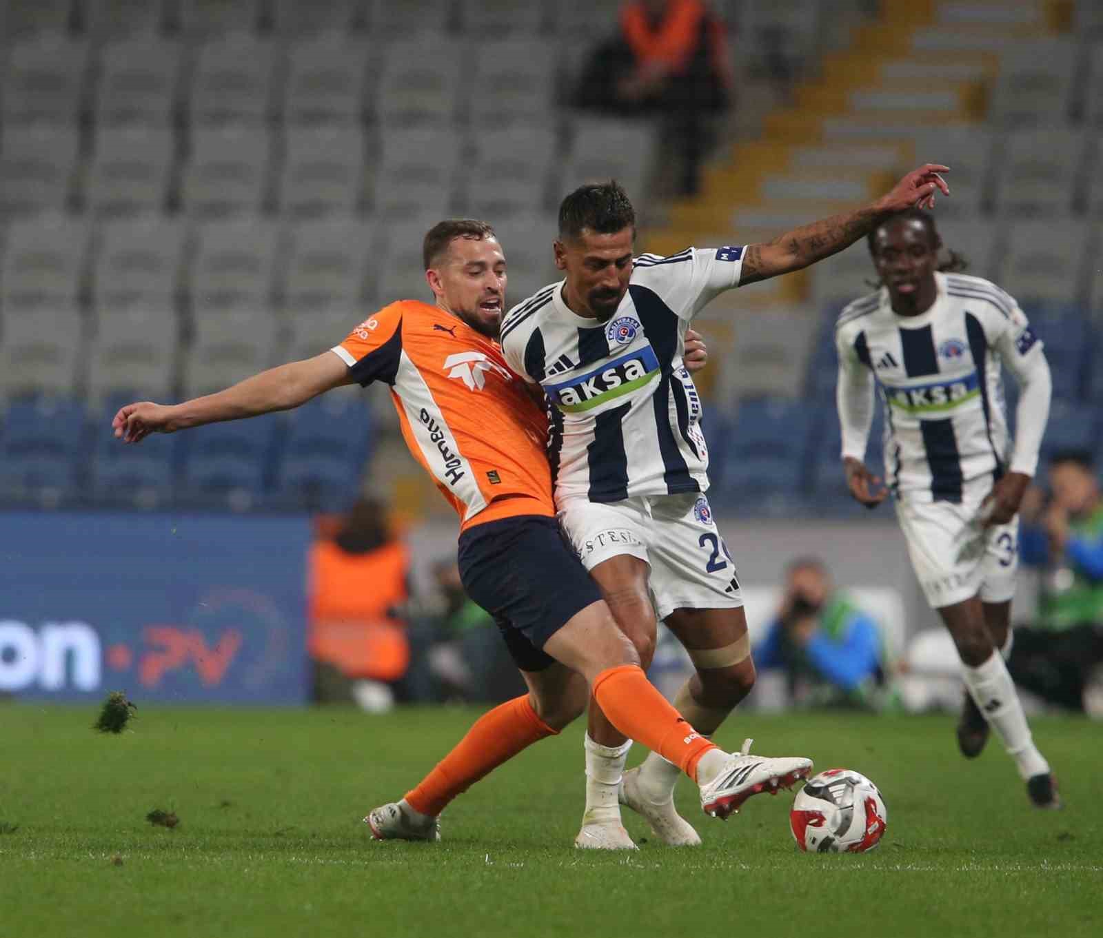 Trendyol Süper Lig: RAMS Başakşehir: 2 - Kasımpaşa: 0 (İlk yarı)
?v=1