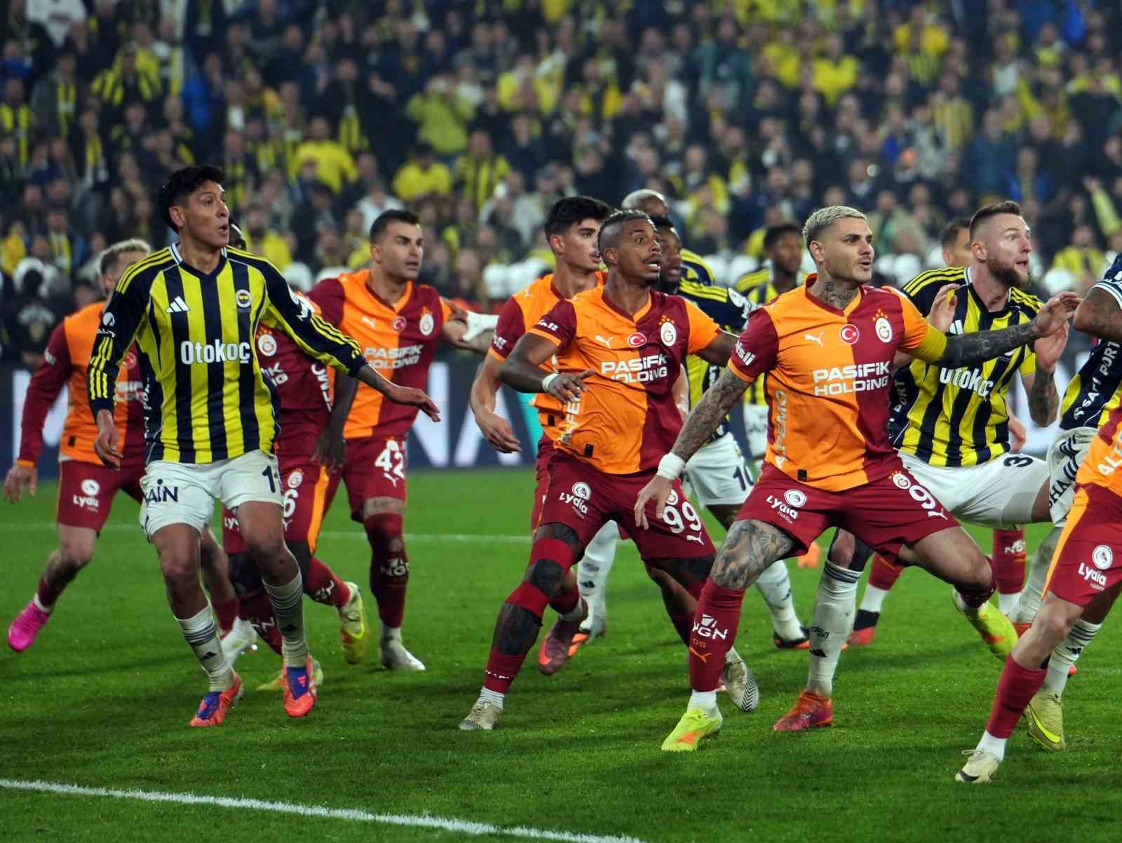 Galatasaray ile Fenerbahçe 406. randevuda
?v=1