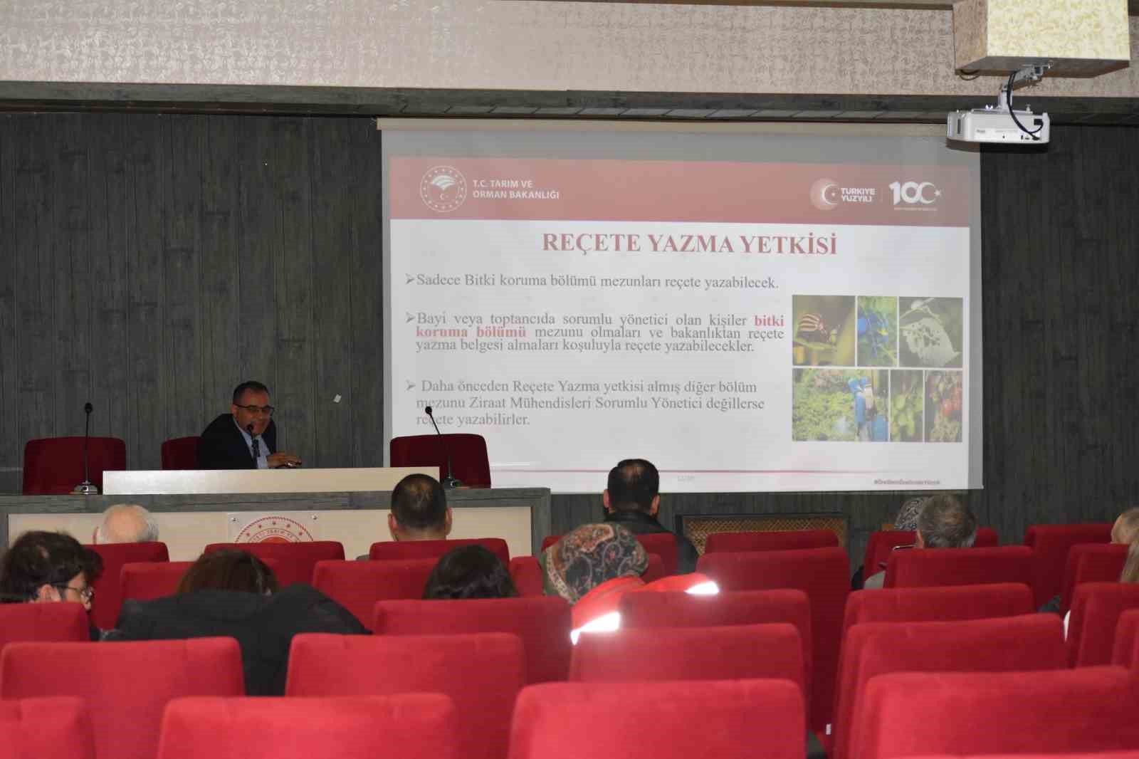 Bayburt’ta B-REÇETE ile bitki koruma ürünlerinin reçeteli satışı anlatıldı
?v=1