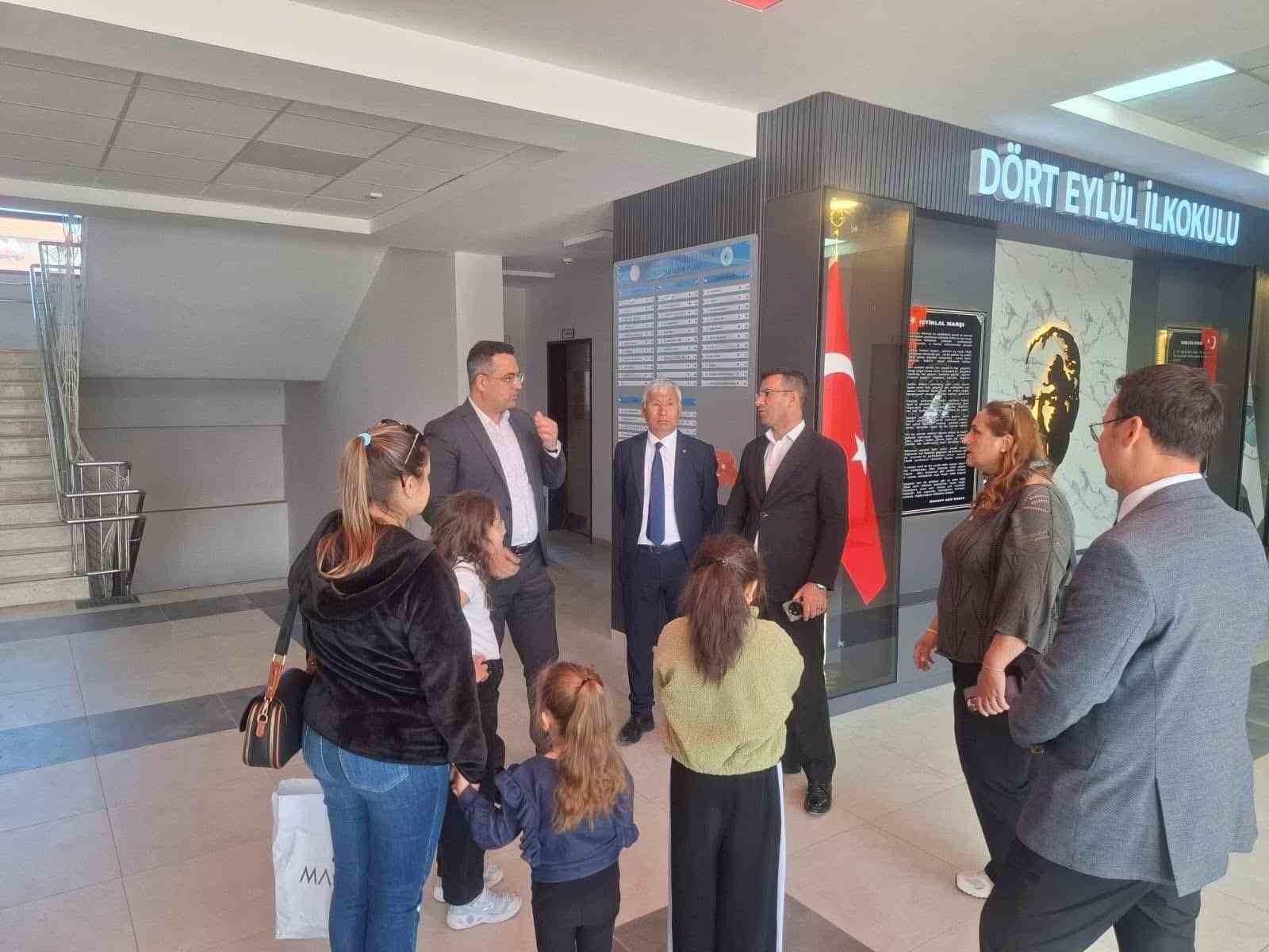 Sarıgöl’de Kaymakam Dalak öğrencilerle bir araya geldi
?v=1