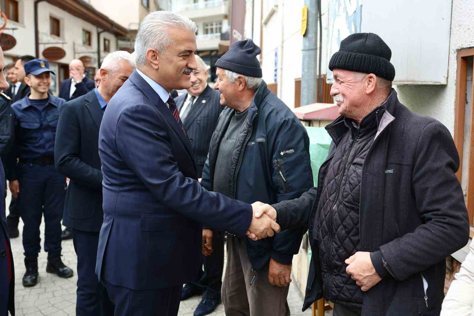 Vali Makas’tan Akçakoca esnafı ile hasbihal etti
?v=1