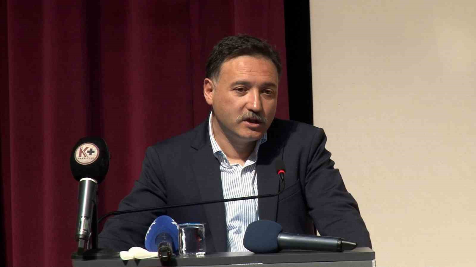 Vali Çiçek:  Talas, neresine giderseniz gidin sizinle konuşan bir yer 
?v=1