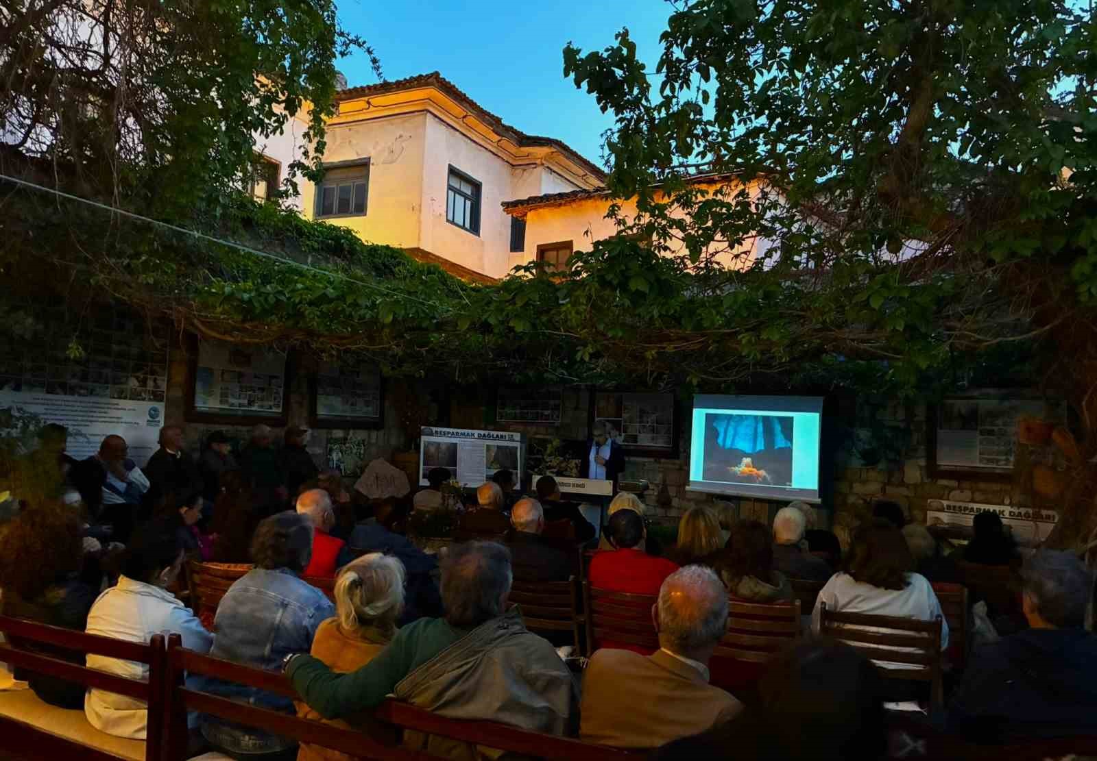 Ameliyathaneden okyanusa uzanan hikaye Kuşadası’nda anlatıldı
?v=1