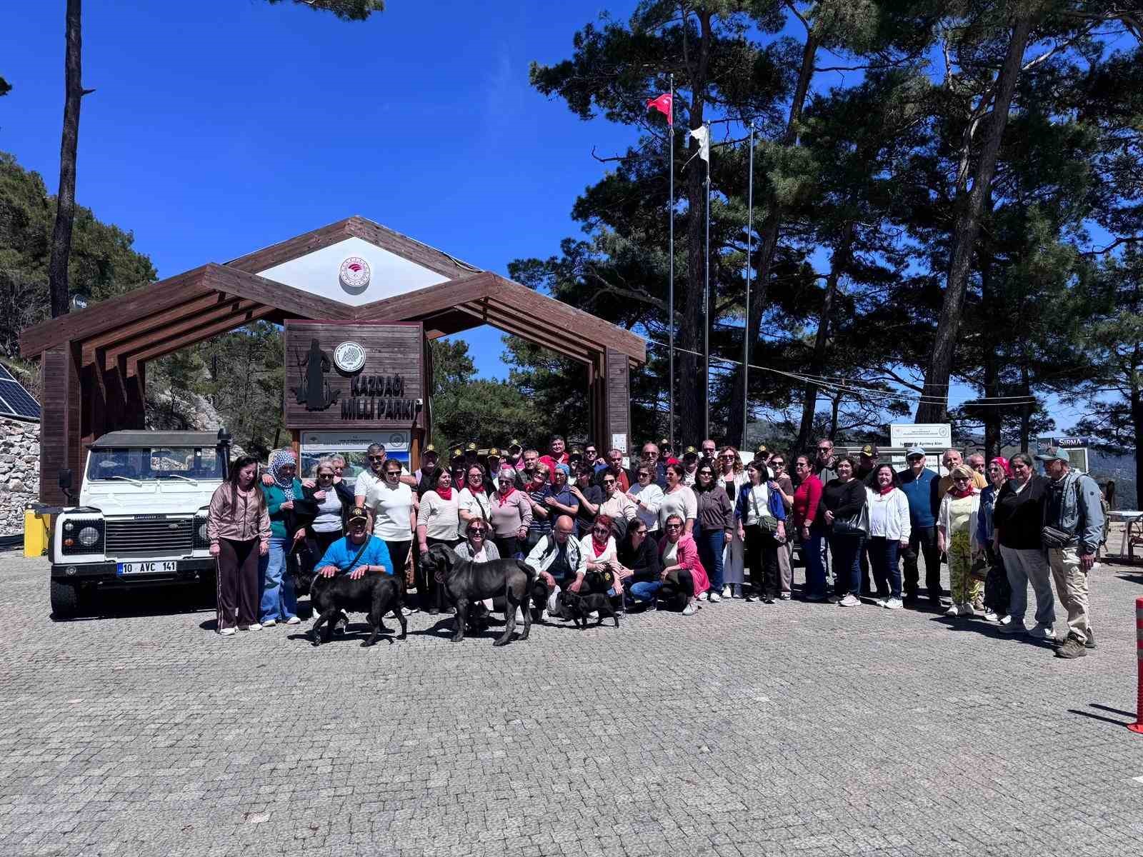 Çankırı mezunları Edremit’te hasret giderdi
?v=1