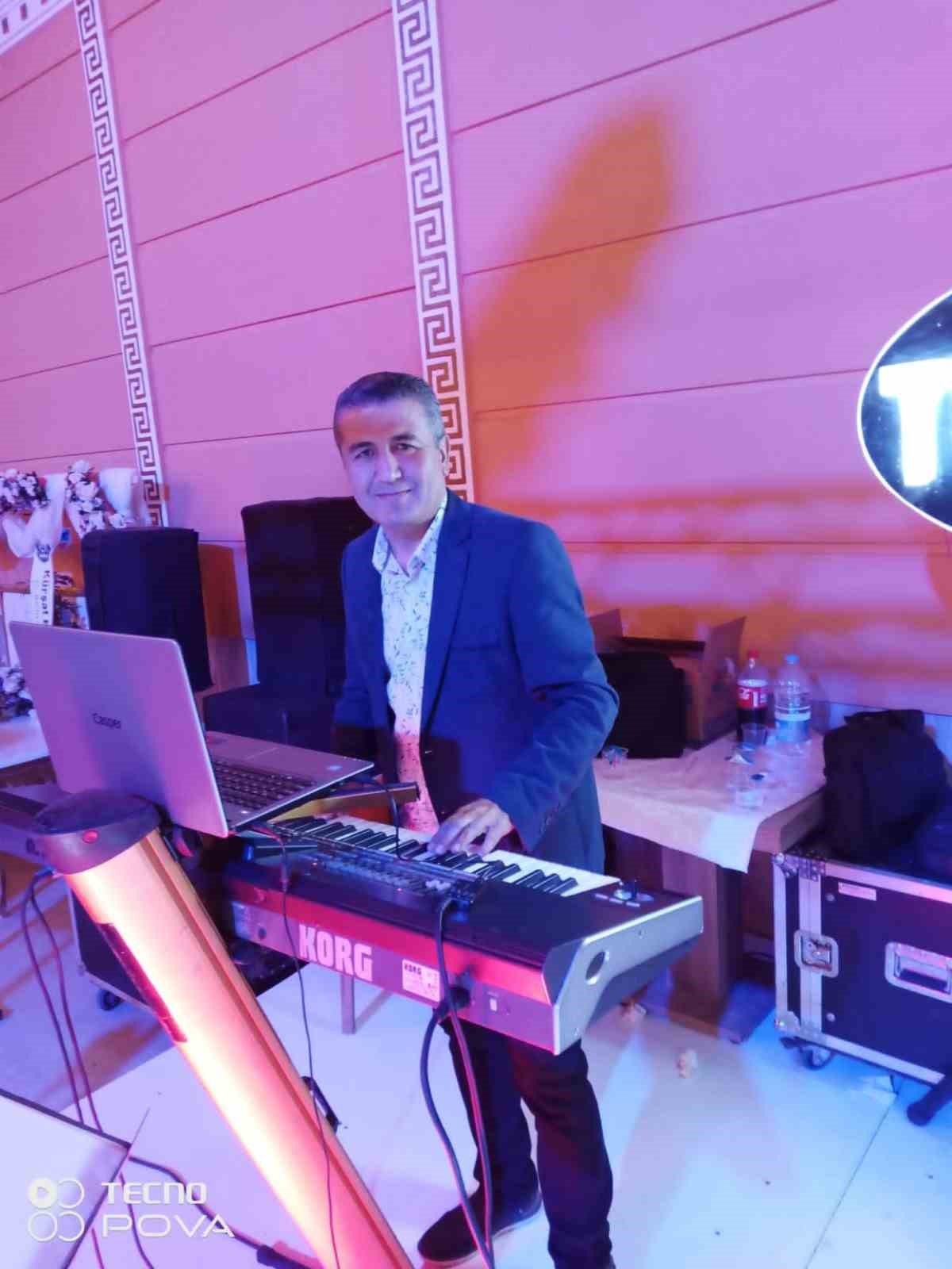 Otobüste kalbi duran yolcu yaşam savaşını kaybetti
?v=1