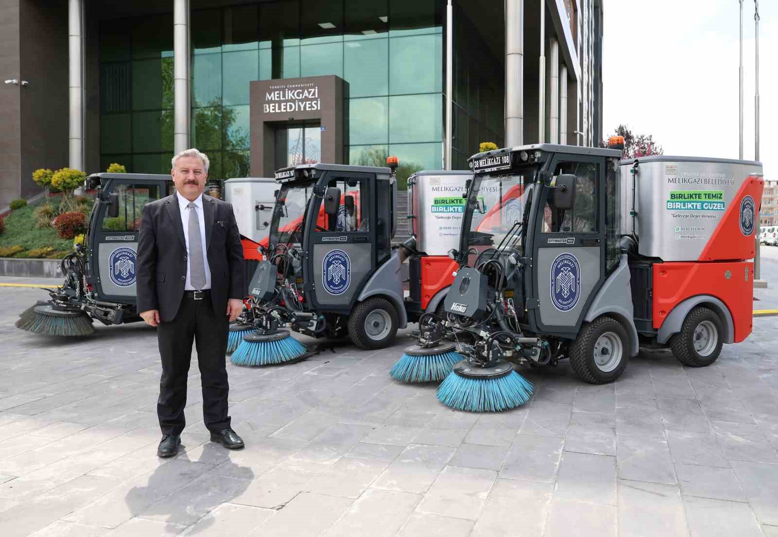 Melikgazi’nin hizmet kalitesini artıracak yeni araçlar sahada
?v=1