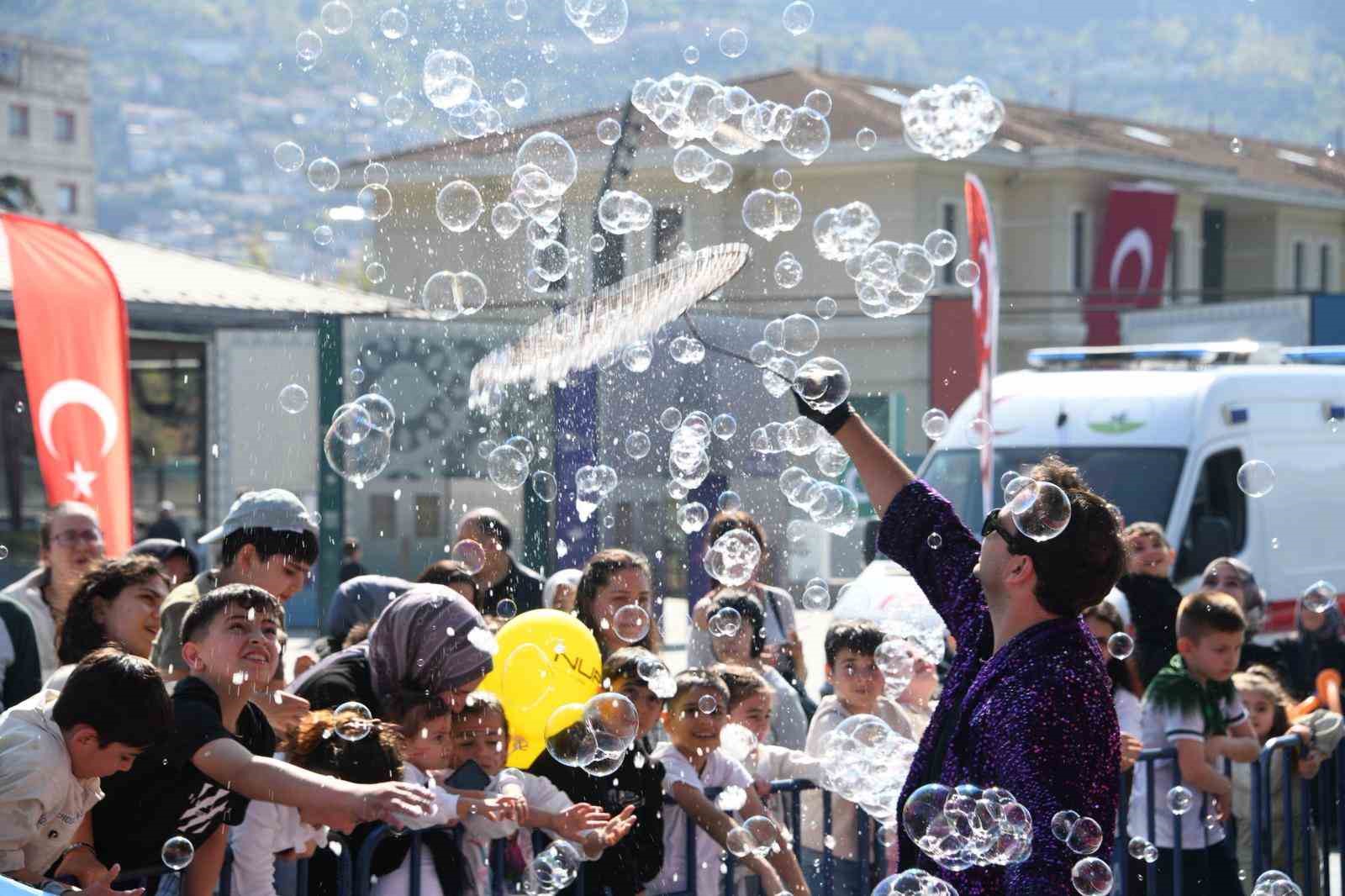 Osmangazi’de çocuk karnavalı
?v=1