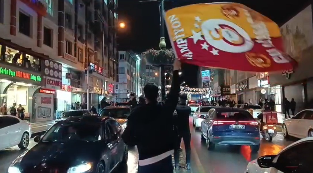 Van’da derbi coşkusu
?v=1