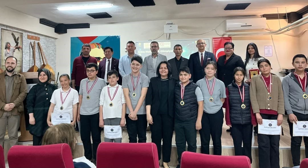 Yenipazar’da ortaokullar arası matematik olimpiyatı tamamlandı
?v=1