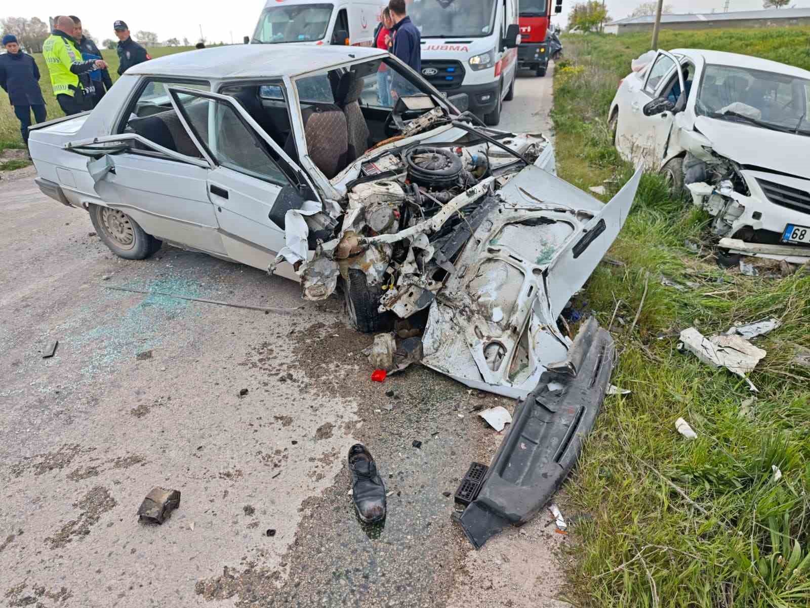 Aksaray’da 2 otomobil çarpıştı: 4 yaralı
?v=1