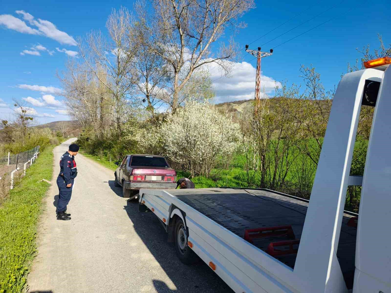 ‘Dur’ ihtarına uymayan sürücülere toplam 582 bin 431 lira ceza kesildi
?v=1