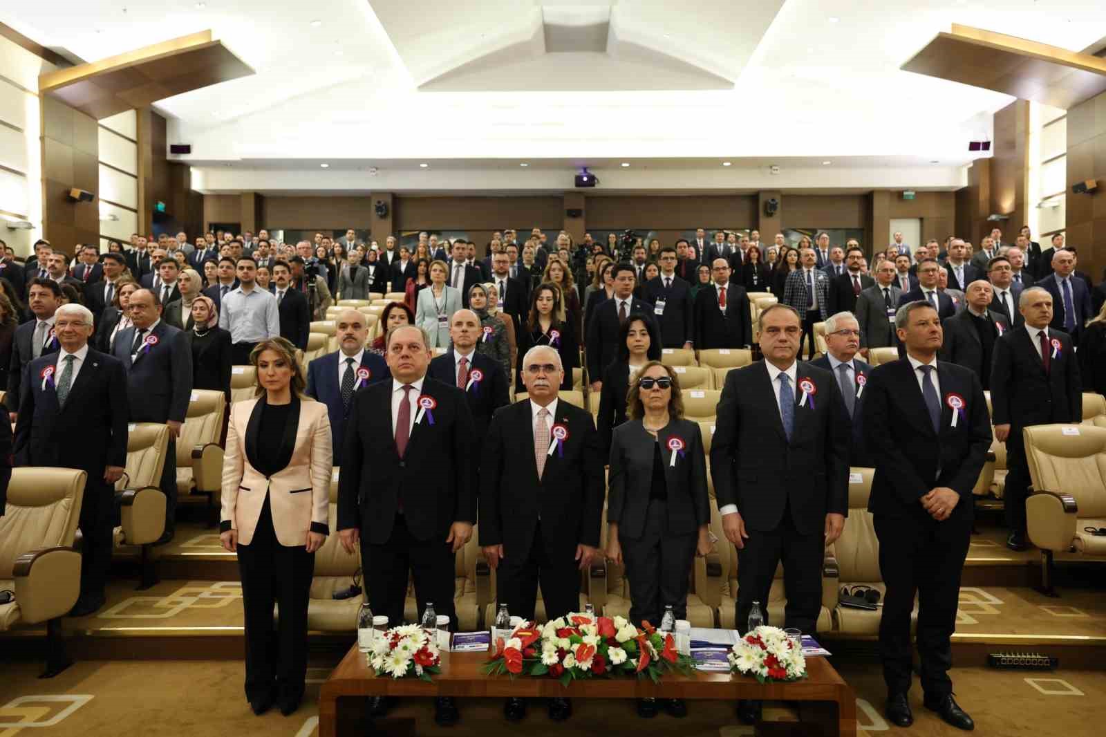 AYM Başkanı Özkaya:  AYM, çok katmanlı hak koruma mekanizmasının önemli bir aktörü 
?v=1