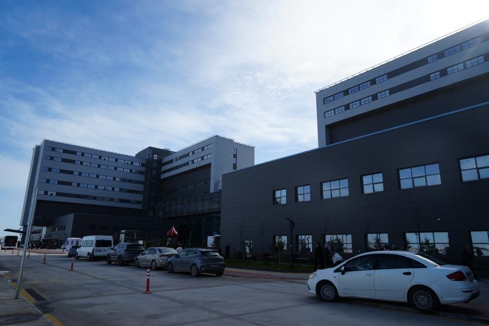 Samsun Şehir Hastanesi’ne taşınma sürüyor: Yeni birimler hizmette
?v=1