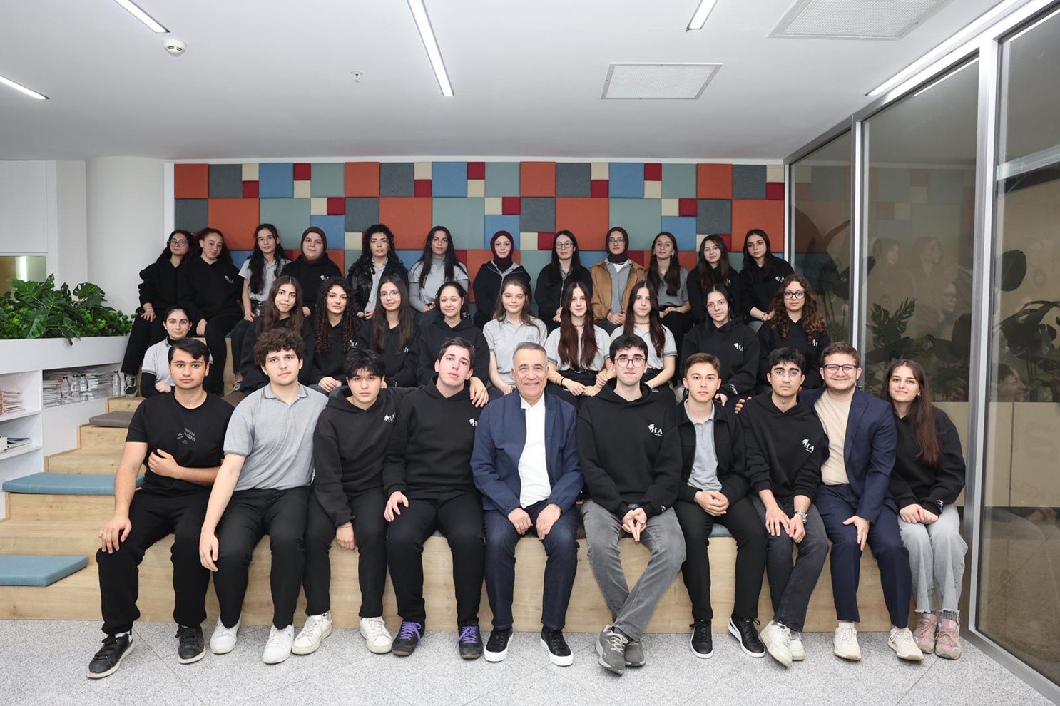 Sultangazi Belediye Başkanı Abdurrahman Dursun, gençlerle bir araya geldi
?v=1