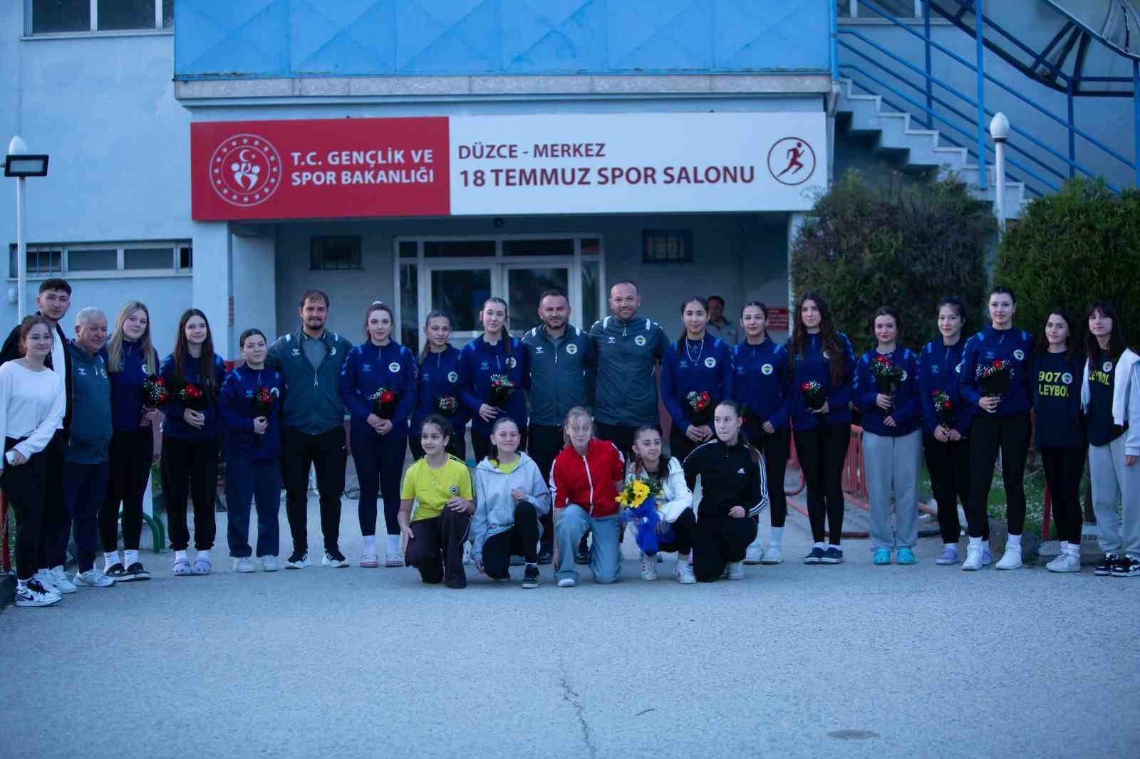 Düzce 1907 Spor Kulübü voleybol takımı 2. Lig’de
?v=1