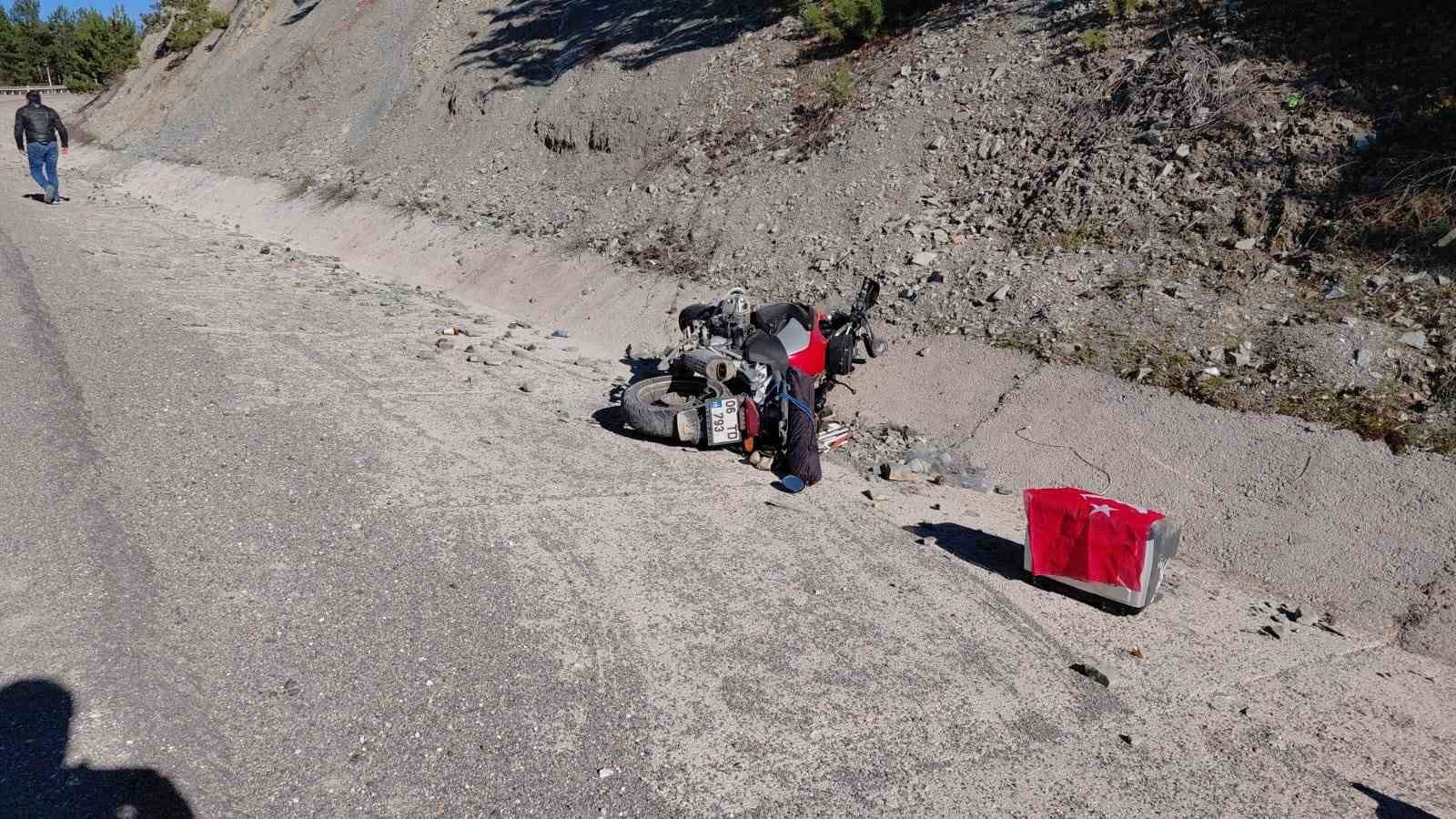 Kazada ağır yaralanan Ankara Enduro Motosiklet Kulübü Başkanı hayatını kaybetti
?v=1