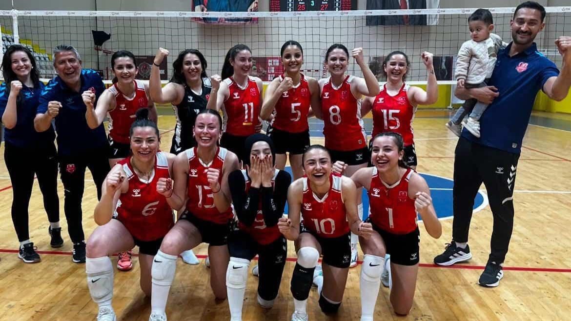 Kahramanmaraş Büyükşehir Belediyespor kadın voleybol takımı 2. Lig’e yükseldi
?v=1