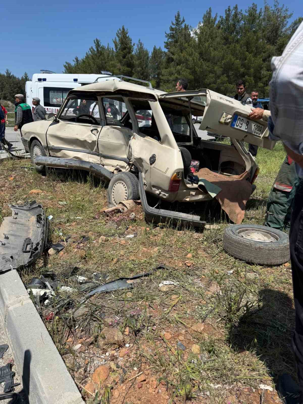 Muğla-Denizli yolunda feci kaza: 1 ölü, 1 yaralı
?v=1