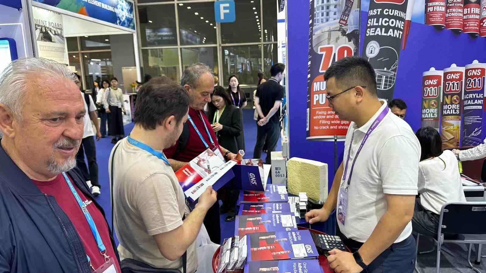 DTO’nun Denizli iş insanları heyeti, Çin Canton Fuarına katıldı
?v=1