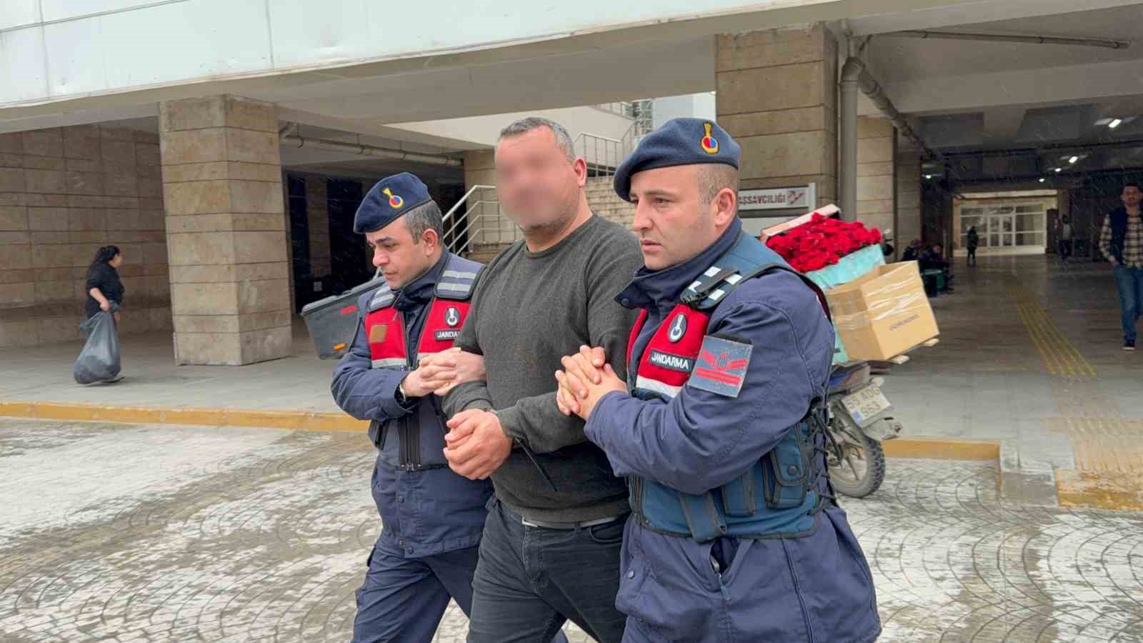 Hayvan ticareti dolandırıcılığına tutuklama
?v=1