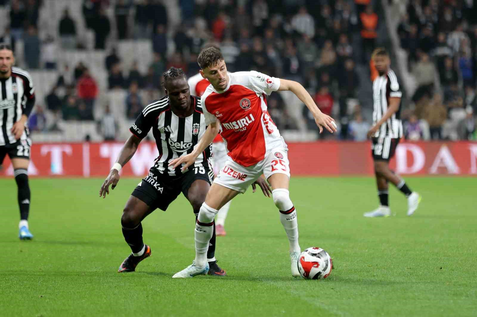 Trendyol Süper Lig: Beşiktaş: 0 - Fatih Karagümrük: 0 (Maç sonucu)
?v=1