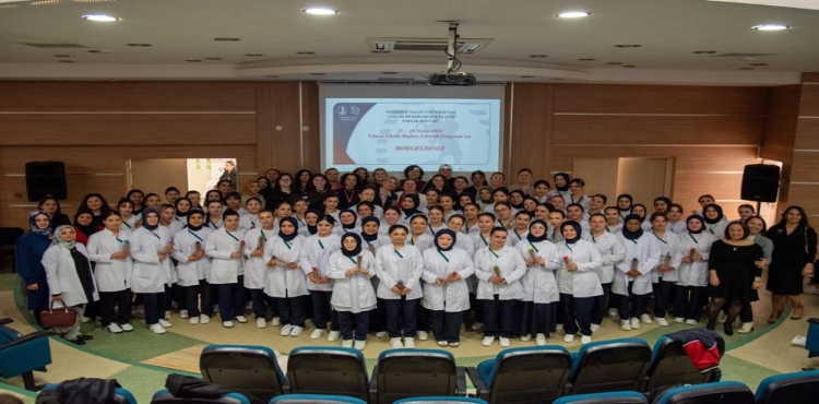 OMÜ’de Ulusal Ebeler Haftası etkinliklerle kutlandı?v=1