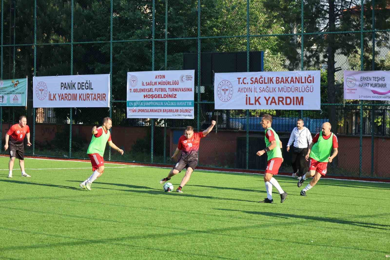 Sağlık Kupası’nda ilk düdük çaldı
?v=1