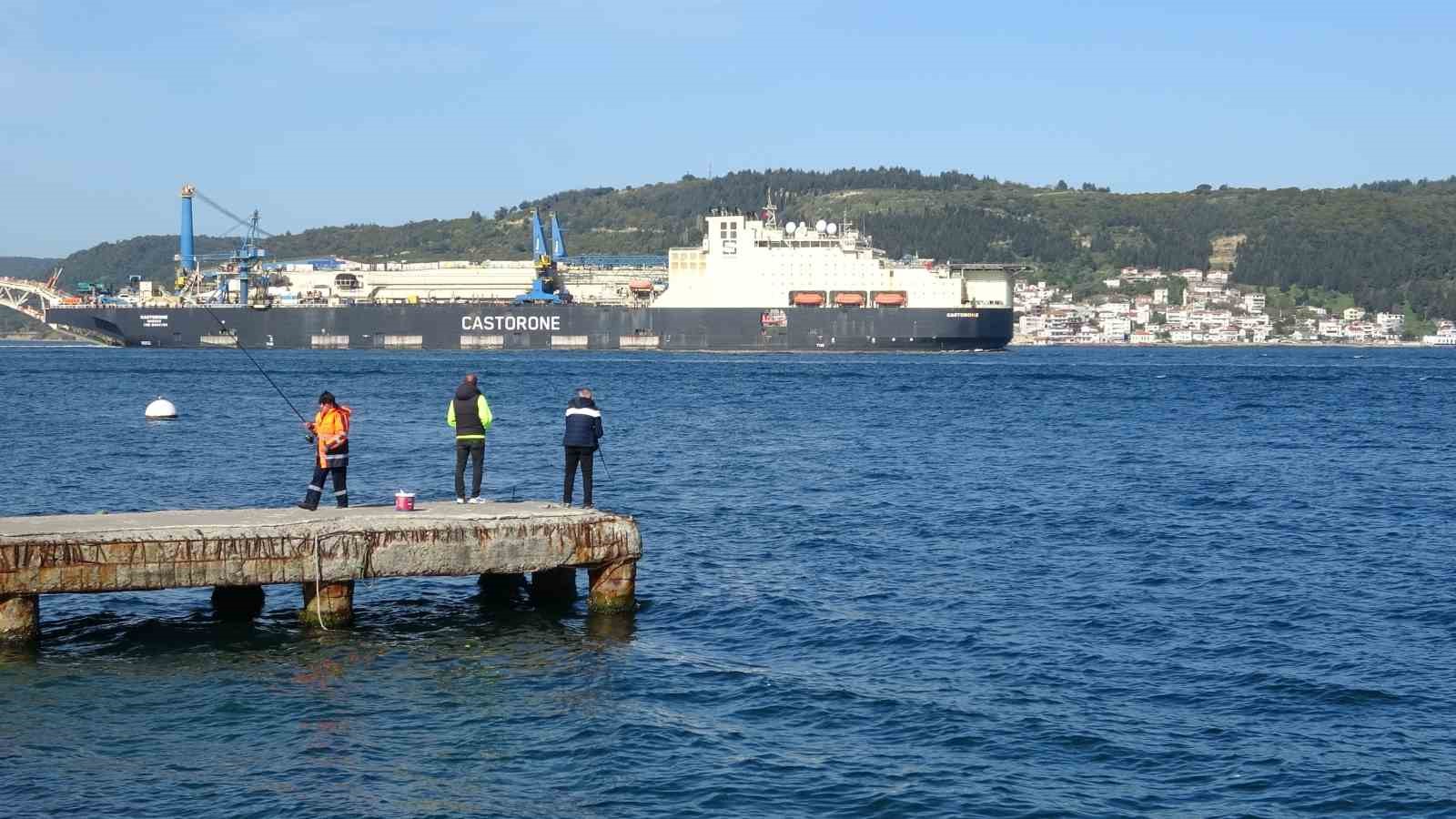 Derin denizlerde boru döşeme gemisi ’Castorone’, Çanakkale Boğazı’ndan geçti
?v=1