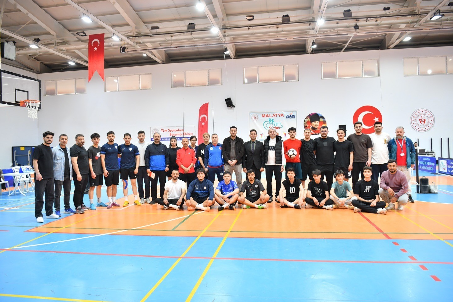 Yeşilyurt Belediyesi 3. Ayak Tenisi Turnuvası coşkulu başlangıçla start aldı
?v=1